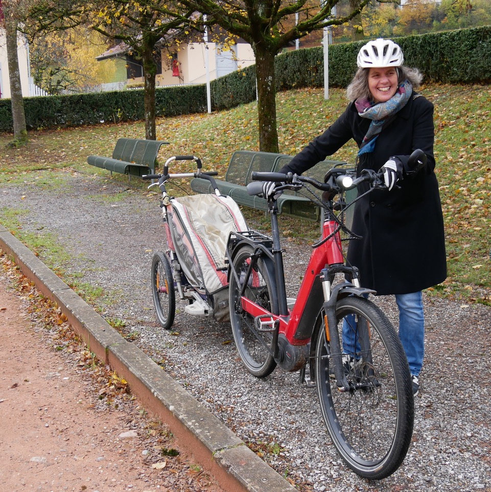 Laura mit Velo